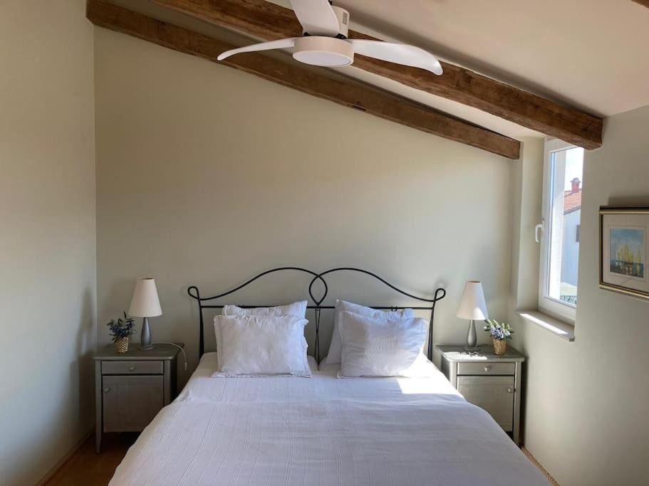Dachgeschoss-Apartment "Andemi" In Istrien Novigrad  ภายนอก รูปภาพ