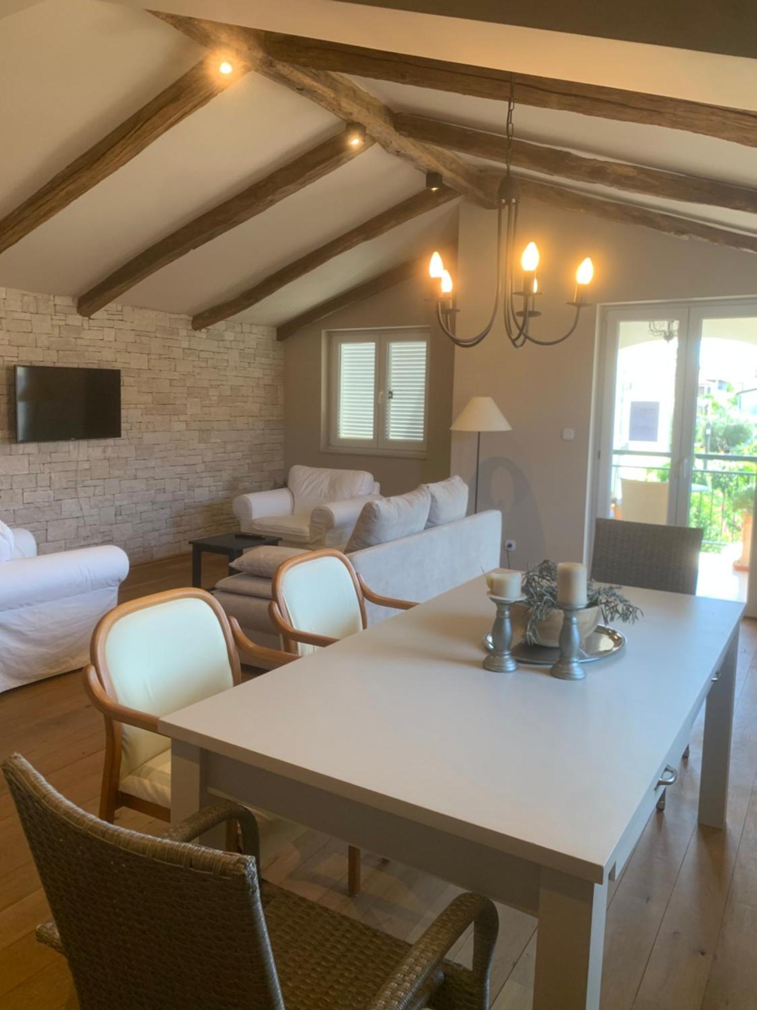 Dachgeschoss-Apartment "Andemi" In Istrien Novigrad  ภายนอก รูปภาพ