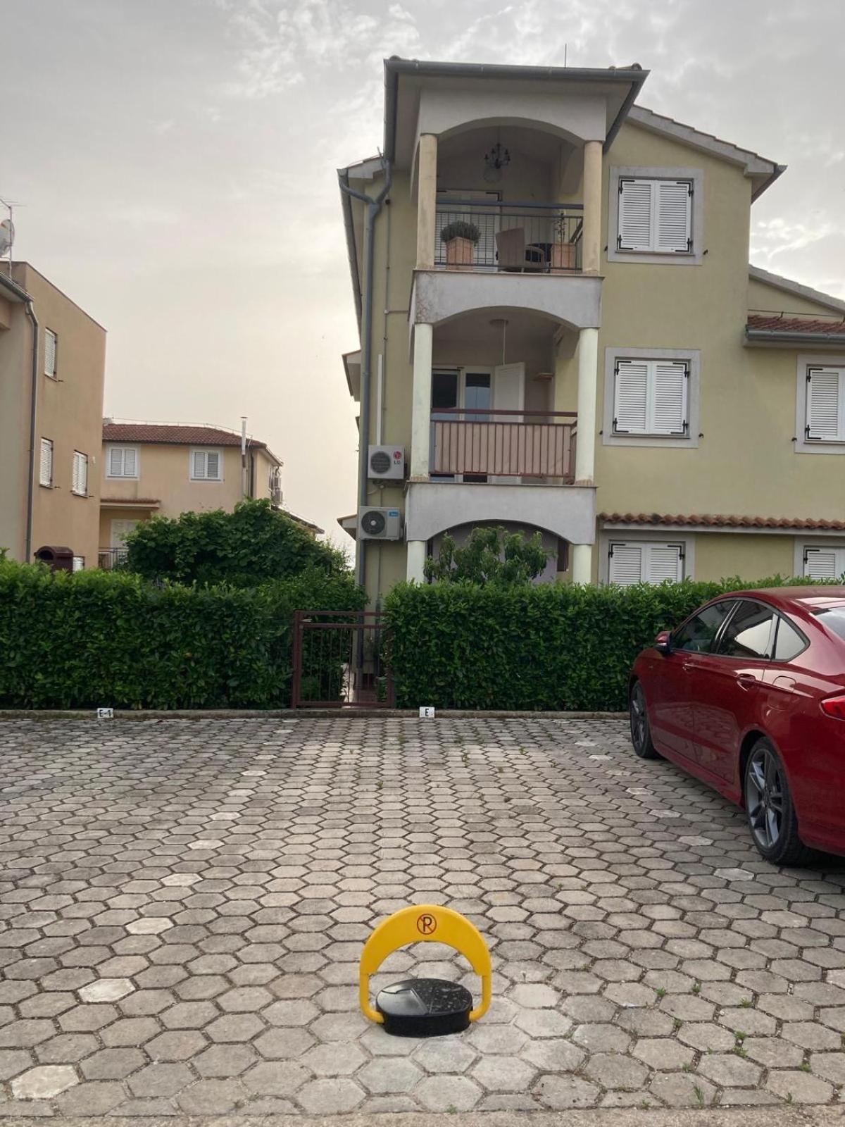 Dachgeschoss-Apartment "Andemi" In Istrien Novigrad  ภายนอก รูปภาพ